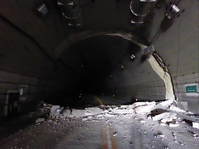 Fault-crossed Tawarayama tunnel, Photo by K. Konagai at 32.85998, 130.968195, April 22nd 2016